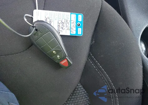 2019 Jeep Cherokee Latitude Fwd из США, поврежденный, VIN 1C4PJLCB0KD147697